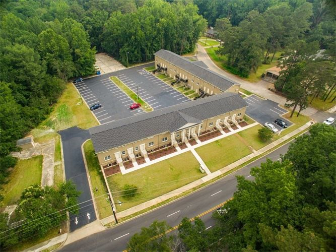 Aerial Shot of the Creekside Apartments